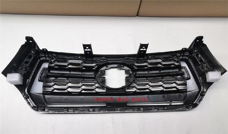 Car Front Grille For Toyota Hilux Revo Rocco 2018 53100-YP030 53111-YP090